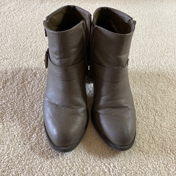 Booties!! - Picture 2 of 4